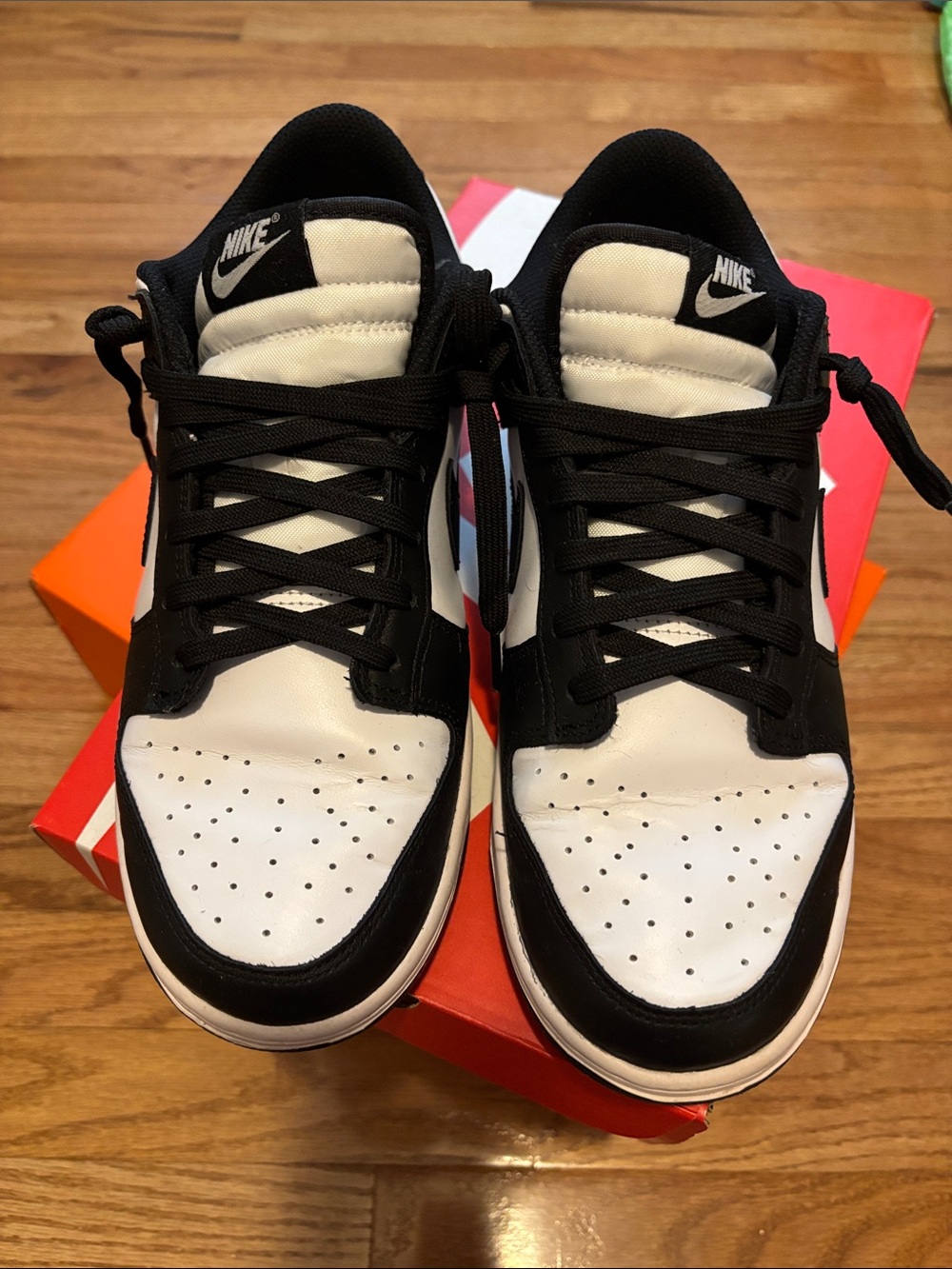 Nike Black and White Low-Top Dunks - Picture 4 of 10